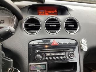 Peugeot 308 308 CC (4B), Cabrio, 2009 / 2015 1.6 16V THP 155 picture 17