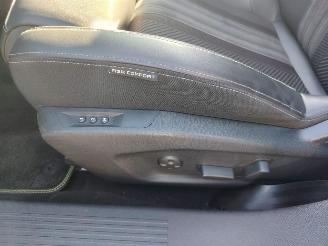 Peugeot 308 GT Pano Massage Leer FULL LED FULL OPTIONS picture 23