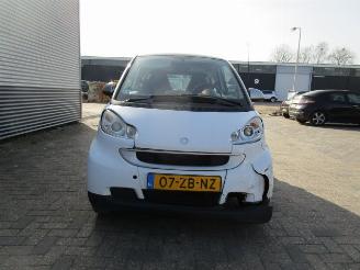 Smart Fortwo COUPE picture 2