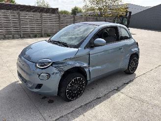 Fiat 500E 42KWH 2022/1