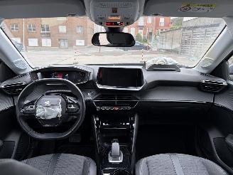 Peugeot e-208 II 136 ALLURE PACKET 50KWH picture 6