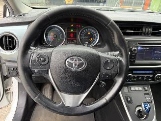 Toyota Auris 1.8i - 16V HYBRID picture 12