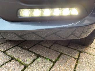 Peugeot 108 1.0 e-VTi Allure 5 deurs | Airco LED Lm-velgen picture 9