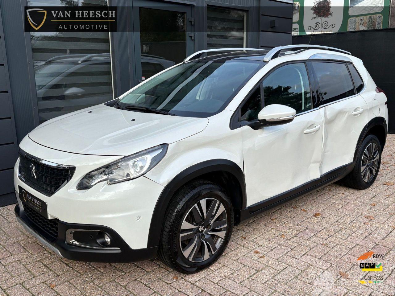 Peugeot 2008 1.2 PureTech Allure | Navi Panoramadak Camera
