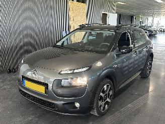 skadebil auto Citroën C4 cactus 1.2e VTI FEEL Automaat 2014/10