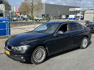  BMW 3-serie 318i Luxury 2016/1