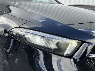 Mercedes A-klasse A200 AMG Line picture 2