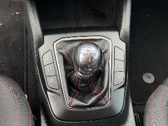 Ford Focus 1.0 EcoBoost ST Line picture 16