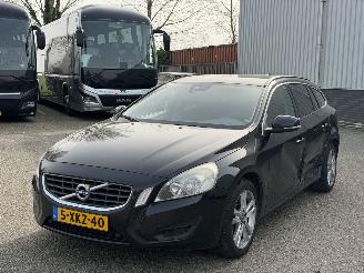Volvo V-60 Volvo V60 2.0T Summum Automaat picture 3