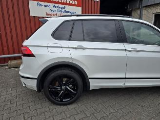 Volkswagen Tiguan R-LINE 180 kW Hybride picture 19