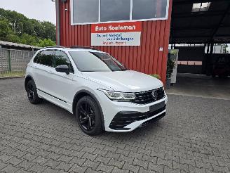 krockskadad bil auto Volkswagen Tiguan R-LINE 180 kW Hybride 2023/6