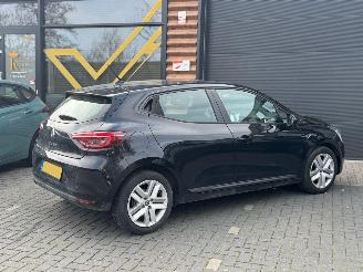 Renault Clio  picture 7