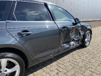 Audi A4 Avant Sport picture 16