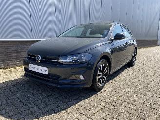 Schadeauto Volkswagen Polo 1.0 MPI Comfortline, Navi ,Airco, Cruise 2020/1