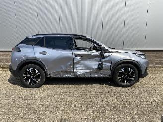 Peugeot 2008 Allure Camera, Navi, Apple carplay, Clima picture 5