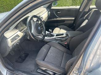 BMW 3-serie 320i Touring picture 13