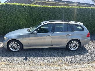 BMW 3-serie 320i Touring picture 9