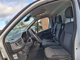 Renault Trafic 2.0 dci 96kw lang   uitvoering navi picture 7