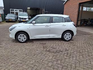  Suzuki Swift 1.2 hybrid   navi  clima 2025/5