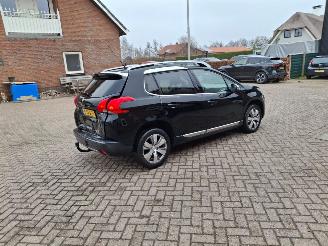 Peugeot 2008 1.2 vti  82pk pano automaat navi picture 13