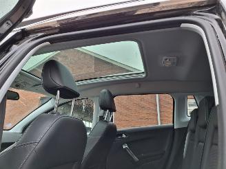 Peugeot 2008 1.2 vti  82pk pano automaat navi picture 5