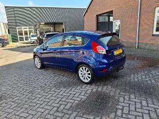 Vaurioauto  passenger cars Ford Fiesta 1.0i 74kw  titanium 2016/5