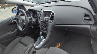 Opel Astra 1.4i automaat    navi 140pk navi clima picture 6