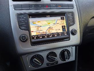 Volkswagen Polo 1.0i 70kw  navi airco picture 5