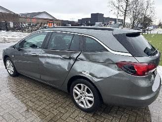 Opel Astra 1.4 TURBO BUSINESS EXCUTIVE LICHTE SCHADE! BOUWJAAR 2017 4750 picture 2
