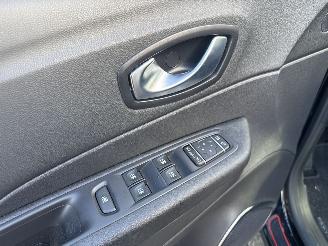 Renault Captur 0.9 INTENS 80000 KM RIJDBAAR BOUWJAAR 2018  5250 EURO VAST! picture 8