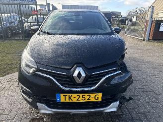 Renault Captur 0.9 INTENS 80000 KM RIJDBAAR BOUWJAAR 2018  5250 EURO VAST! picture 2