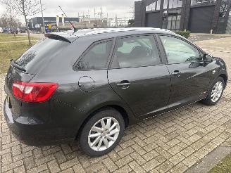 Seat Ibiza 1.2 TSi  AUTOMAAT ST LICHTE SCHADE! BOUWJAAR 2011  2899 EURO VAST picture 4