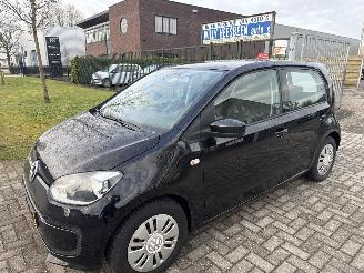 Auto incidentate Volkswagen Up! 1.0 BLEUMOTION 97000 KM NAP BOUWJAAR 2016 5700 EURO SCHERP 2016/4