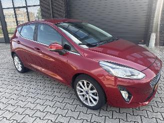 Schadeauto Ford Fiesta 1.0 AUTOMAAT TITANIUM RIJDBARE SCHADE BOUWJAAR 2017 7850 EURO 2017/12
