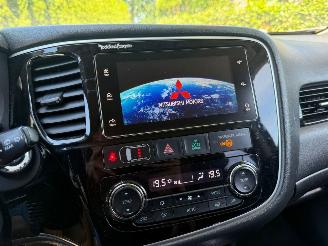 Mitsubishi Outlander 2.0PHEV  PLUGIN PREMIUM LUXE UITVOERING picture 30