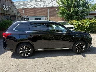 Mitsubishi Outlander 2.0PHEV  PLUGIN PREMIUM LUXE UITVOERING picture 6