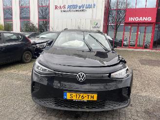 krockskadad bil auto Volkswagen ID.4 Pro 77 kWh 2023/4