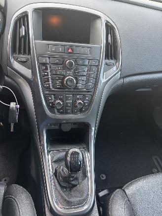 Opel Astra NOTCHBACK 1.4 Turbo Cosmo 1e eigenaar picture 11