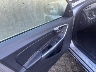 Volvo V-60 PLUG IN HYBRID 2.4 D6 AWD R-DESIGN picture 12