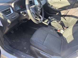 Renault Clio 1.0 TCe Zen MOTORSCHADE picture 8