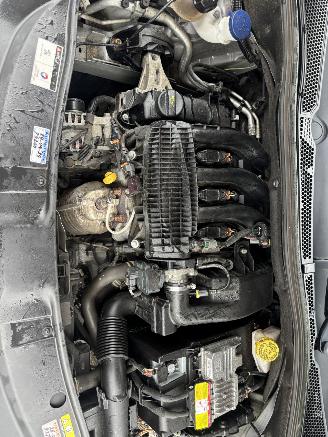 Peugeot 2008 1.2 VTI ACTIVE PACK picture 17