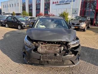 Vrakbiler auto Kia Cee d Ceed Sportswagon (CDF), Combi 5-drs, 2018 1.0i T-GDi 12V 120 Eco-Dynamics+ 2024/1