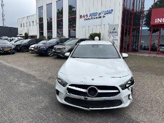 skadebil auto Mercedes A-klasse 180 B BUSINESS SOLUTIONAMG 2022/1