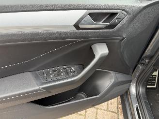 Volkswagen T-Roc 1.0 - 85 Kw 6V. Goal picture 21