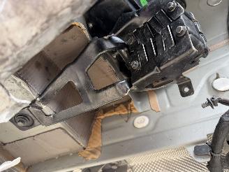 Volvo V-60 2.0 T6  Plug-in AWD picture 32