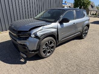 skadebil auto Jeep Avenger Automaat 2023/8