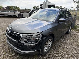 uszkodzony samochody osobowe Skoda Kamiq Business 2025/3
