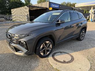 Unfallwagen Hyundai Tucson 1.6 T-GDi 110 Kw Trend automaat 2025/11