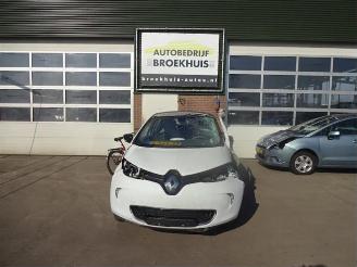 Uttjänta bilar auto Renault Zoé Zoe (AG), Hatchback 5-drs, 2012 46kW 2017/10