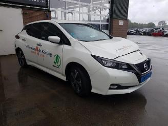 Nissan Leaf Leaf (ZE1), Hatchback, 2017 39/40kWh picture 3